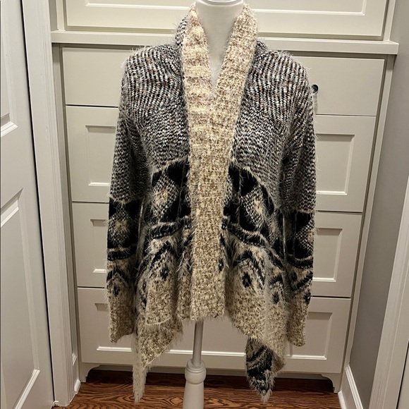 Western Tribal Print Soft Fuzzy Open Front Long Sleeve Cardigan Sweater. Large - Picture 1 of 6
